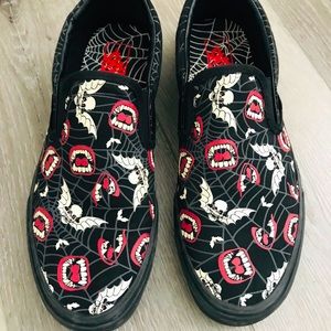 Vans slip on shoes size 12